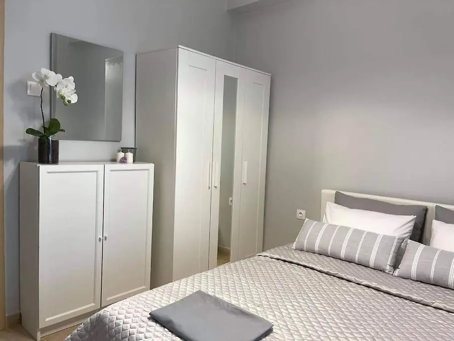 Navie Garden Getaway Peraia Apartment Near To Beach