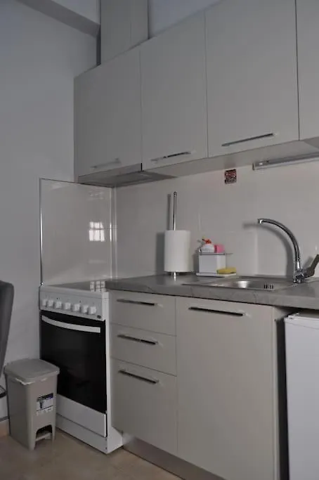 Navie Garden Getaway Peraia Apartment Near To Beach Peraía