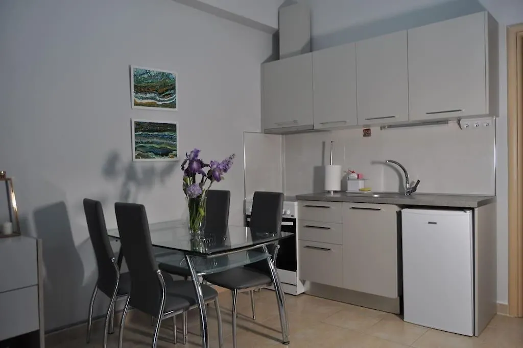 Navie Garden Getaway Peraia Apartment Near To Beach 0*, Peraía اليونان