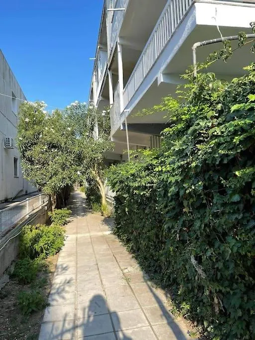 Navie Garden Getaway Peraia Apartment Near To Beach اليونان